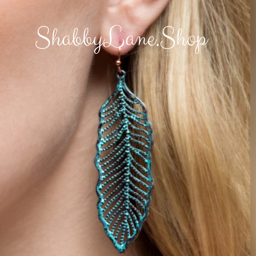 Beautiful leaf antiqued metal filigree earrings- patina Shabby Lane