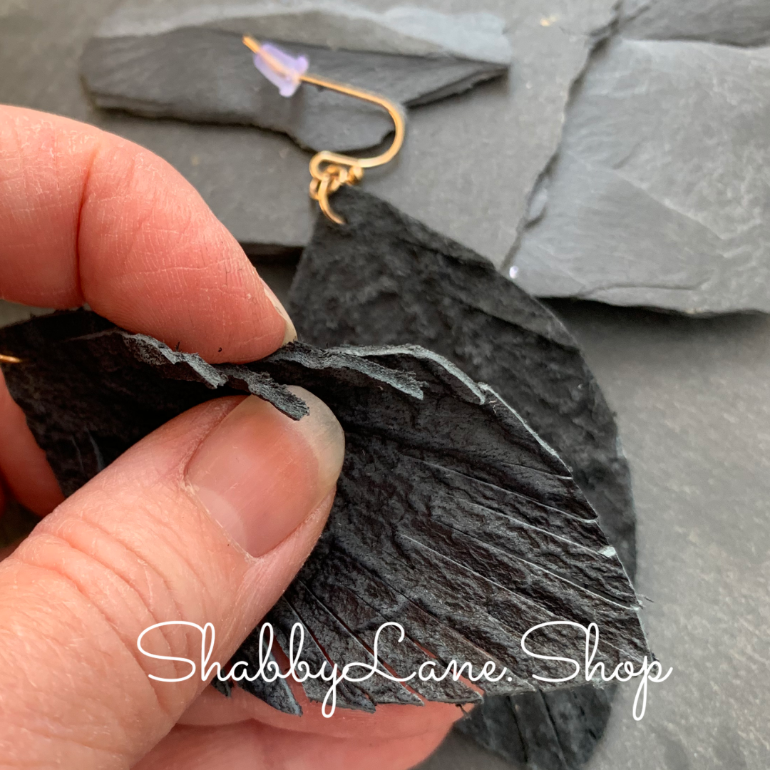 Crumpled leather fringe earrings - dark gray Shabby Lane