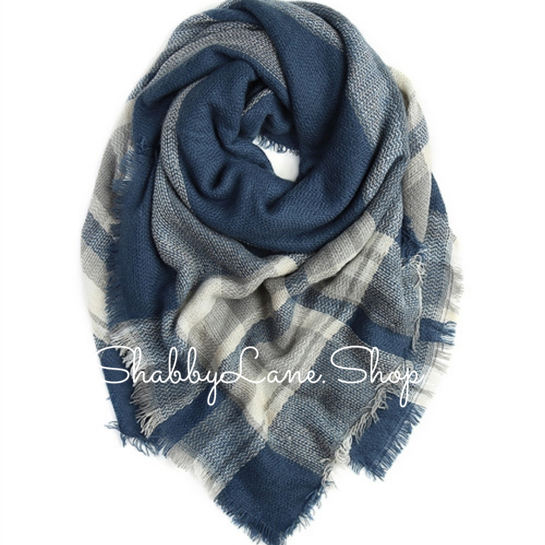 Beautiful blanket scarf -blue tartan Shabby Lane