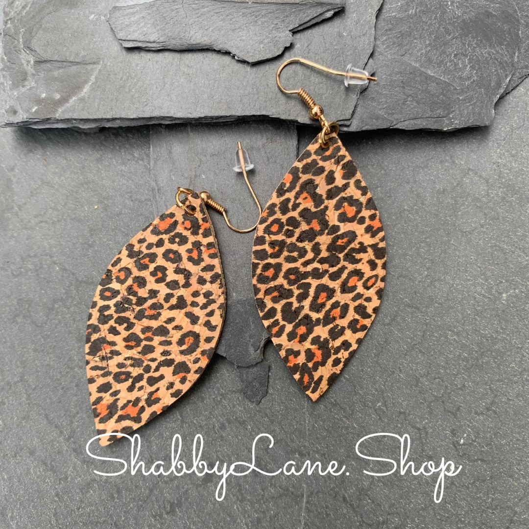 Leopard earrings - cork Shabby Lane