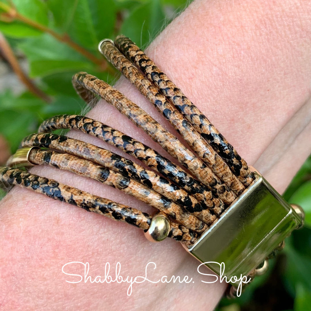Gorgeous layered bracelet - snakeskin Faux leather Shabby Lane