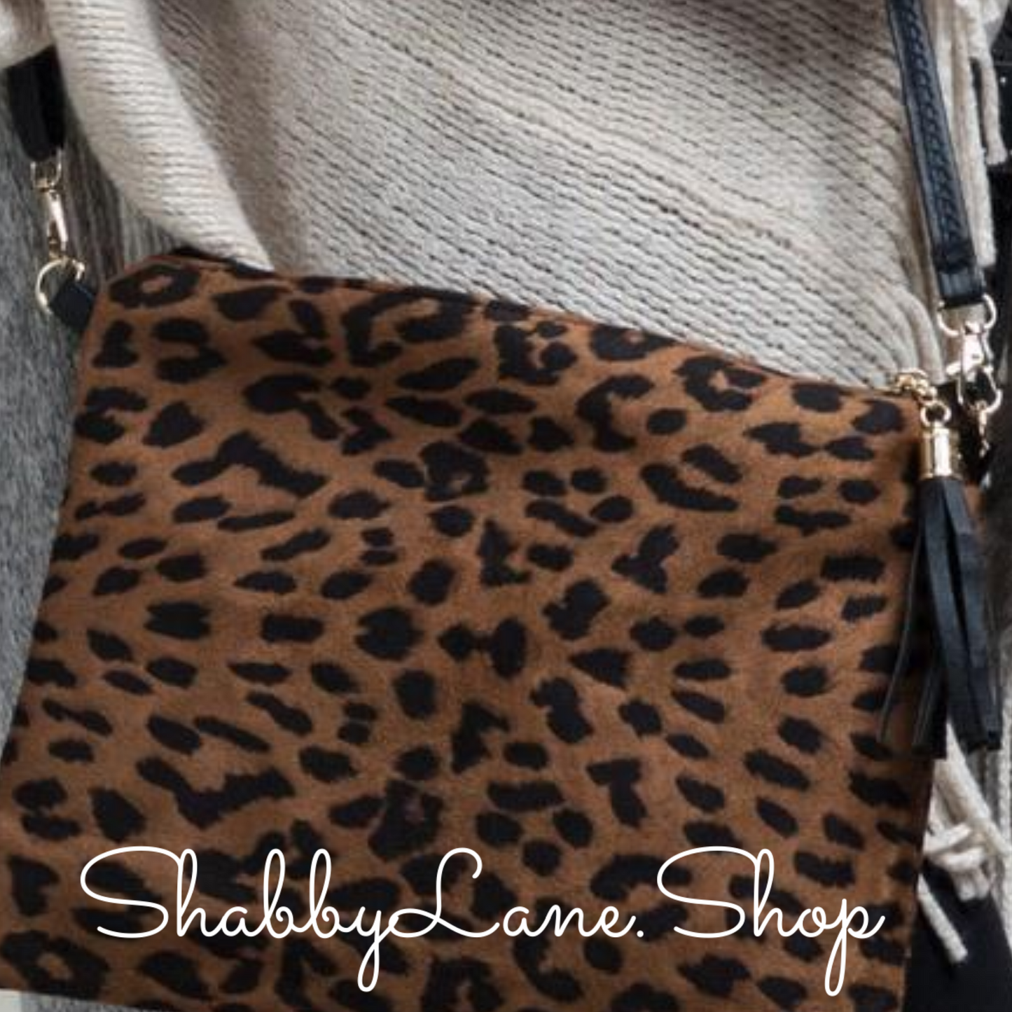 Leopard crossbody/wristlet Shabby Lane