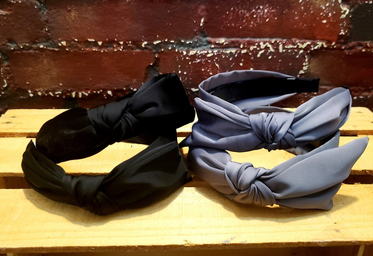 Beautiful bow headband Shabby Lane