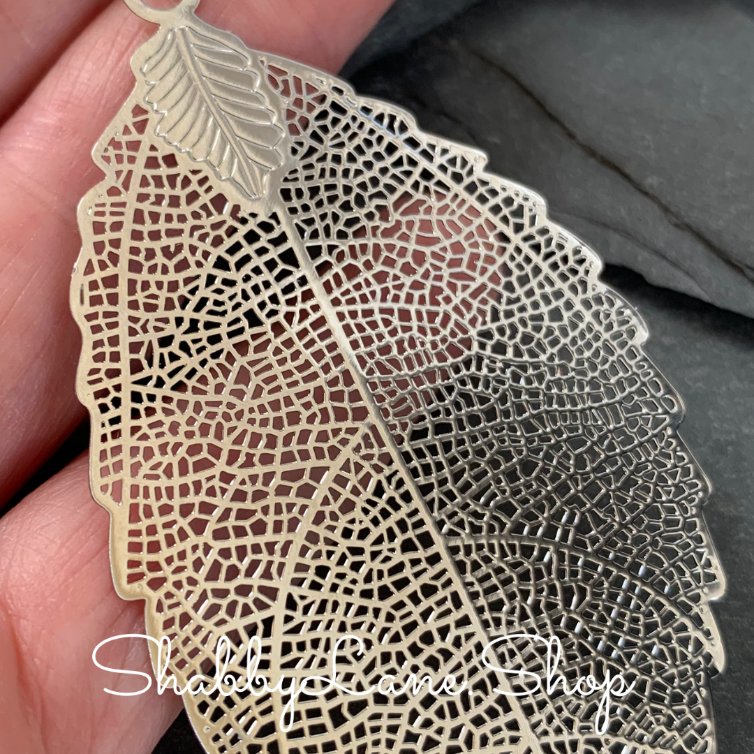 Silver leaf filigree earrings  Shabby Lane   