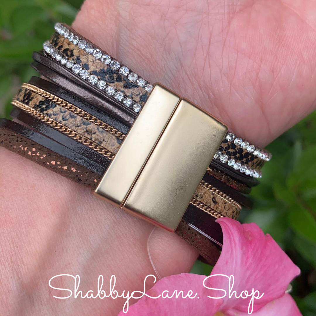 Gorgeous layered bracelet - brown Faux leather Shabby Lane   