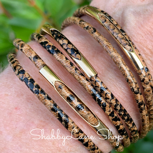 Gorgeous layered bracelet - snakeskin Faux leather Shabby Lane   