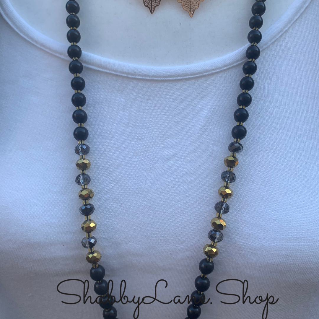 Tassel beaded necklace - black  Shabby Lane   