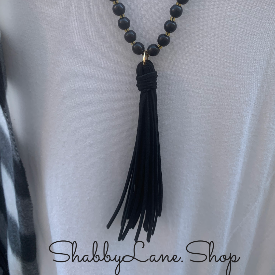 Tassel beaded necklace - black  Shabby Lane   