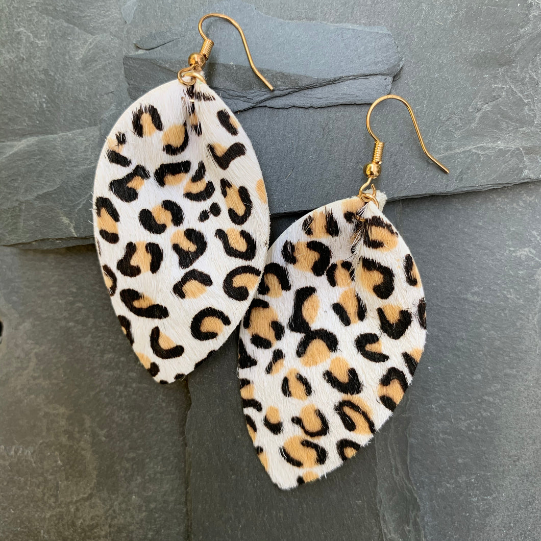 Leopard earrings  pinched teardrop- white  Shabby Lane   