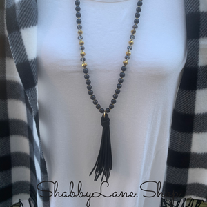Tassel beaded necklace - black  Shabby Lane   