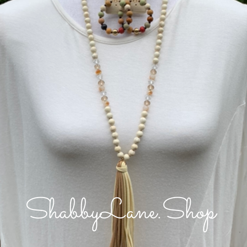 Tassel beaded necklace - ivory  Shabby Lane   