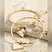 Load image into Gallery viewer, Hammered heart gold earring hoops Earrings Shabby Lane   