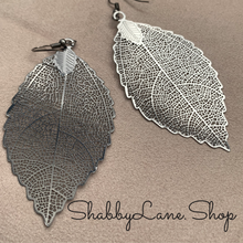 Load image into Gallery viewer, Gray metallic leaf filigree earrings  Shabby Lane   
